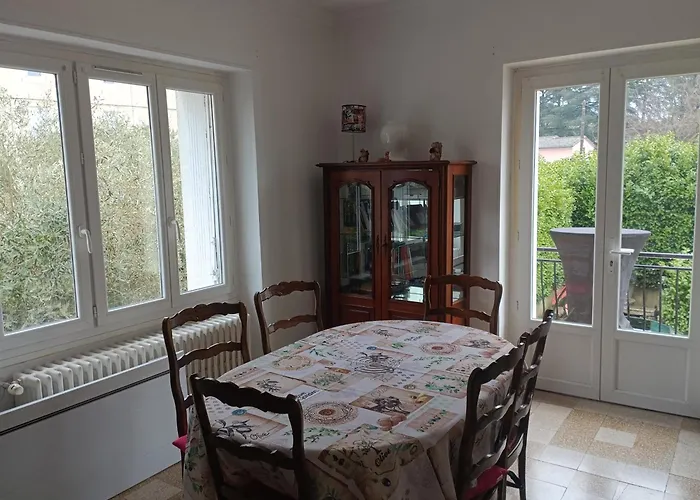 Saint Ambroix Cevennes Gard Ardeche Pavillon 6 Personnes, Tout Commerces A Pieds